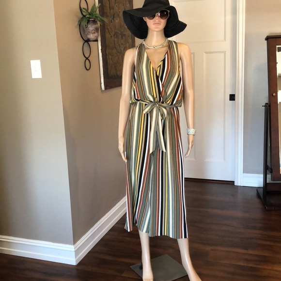 Almost Famous Pants - Cropped romper